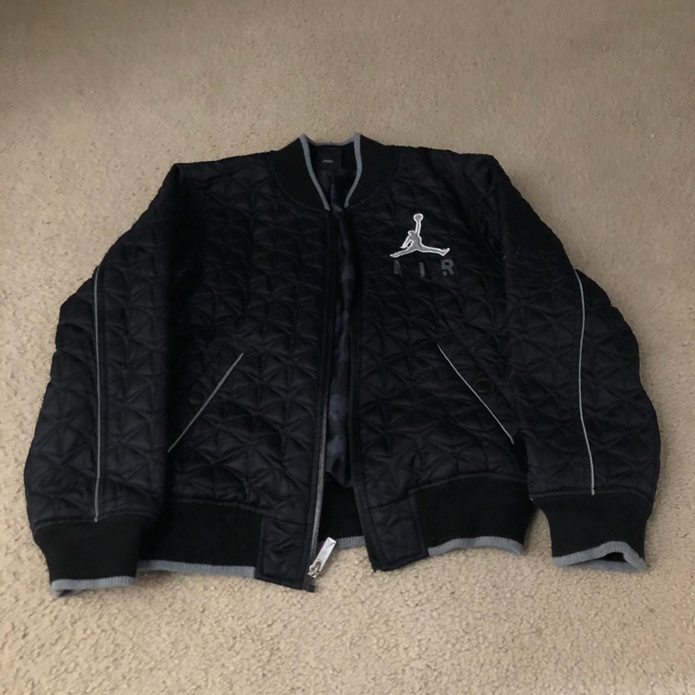 boys medium (10-12) black and grey jordan jacket